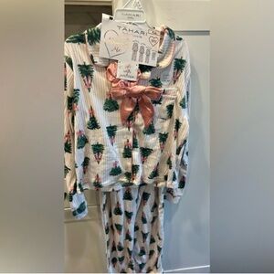 Tahari Christmas tree pink bow matching Christmas pajamas set 10/12